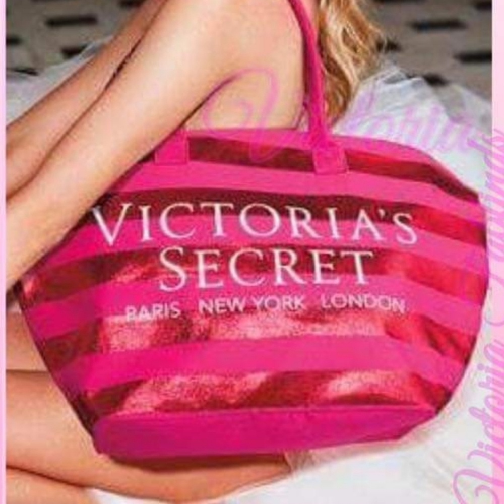 💥 Victoria's Secret Bombshell Weekender Tote